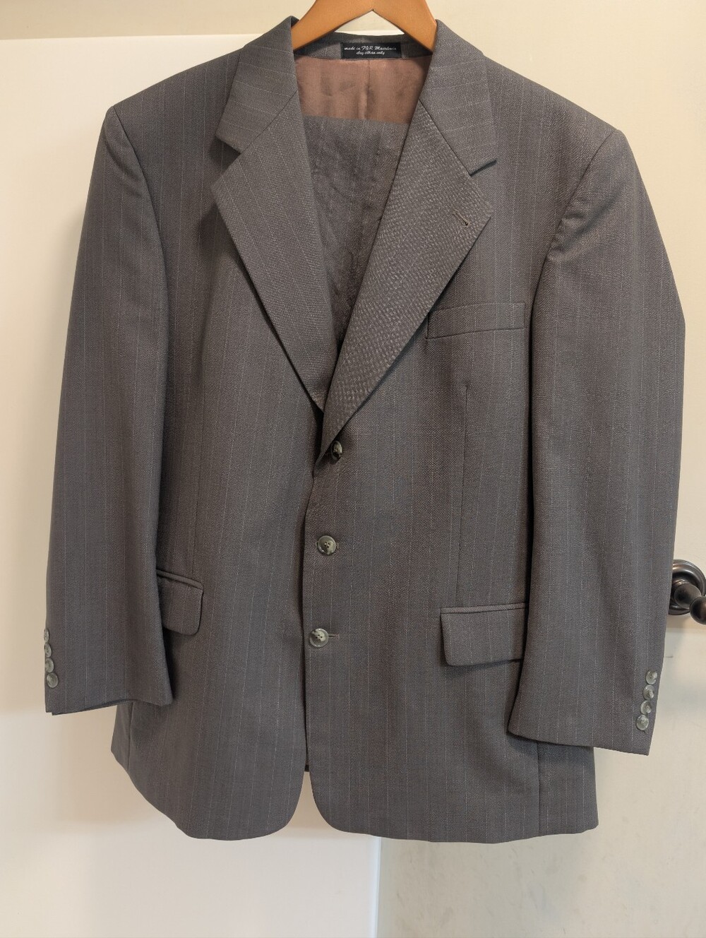 Gianfranco Ruffini Men's Gray Pinstripe 100 Percent Wool Suit- 44R